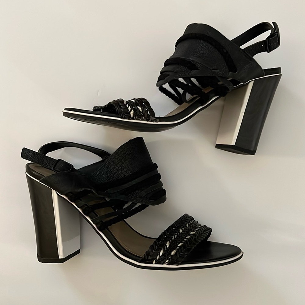 Kenneth Cole reaction black and white heels